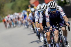 12 kolarzy startujących w Vuelta a Espana zakażonych COVID-19