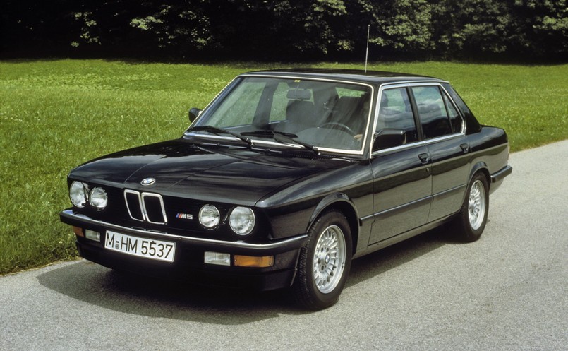 BMW M5 (E28)