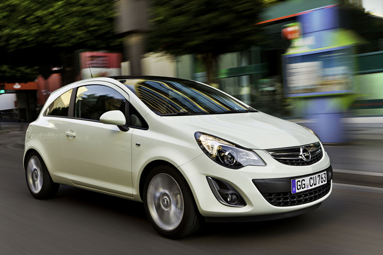 Opel Corsa po liftingu w 2011 roku nadal nie wgląda staro. 