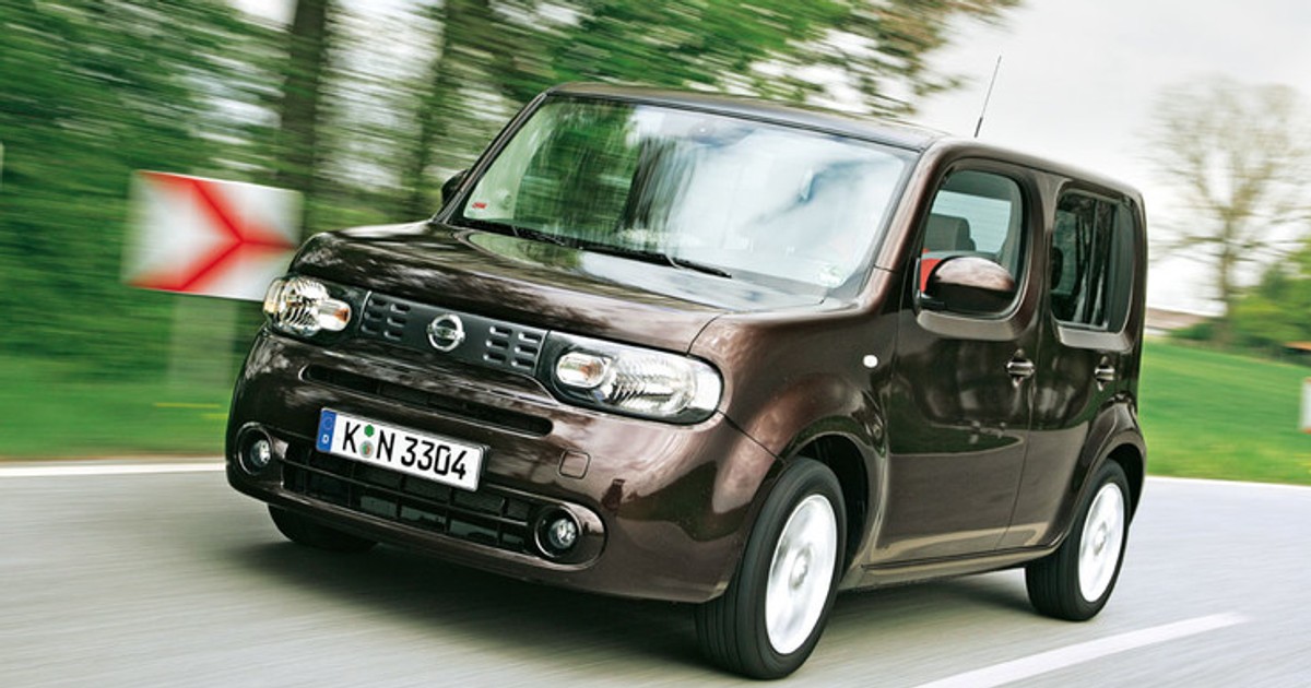 Ниссан куб 2018 года