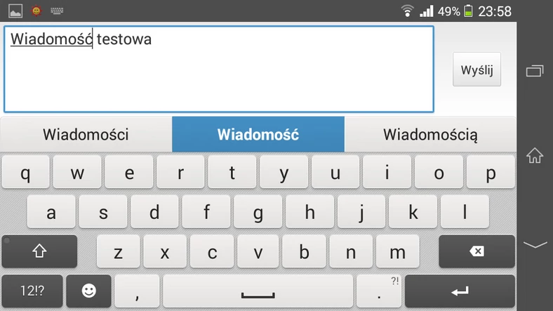 Wirtualna klawiatura Xperii M2 jest czytelna, wygodna w obsłudze i w czasie pisania wspiera nas roztropnymi podpowiedziami pobieranymi z pełnego, polskiego słownika użytkownika