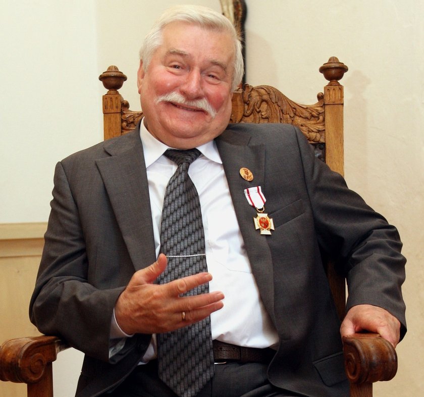 Lech Wałęsa uzależniony od...