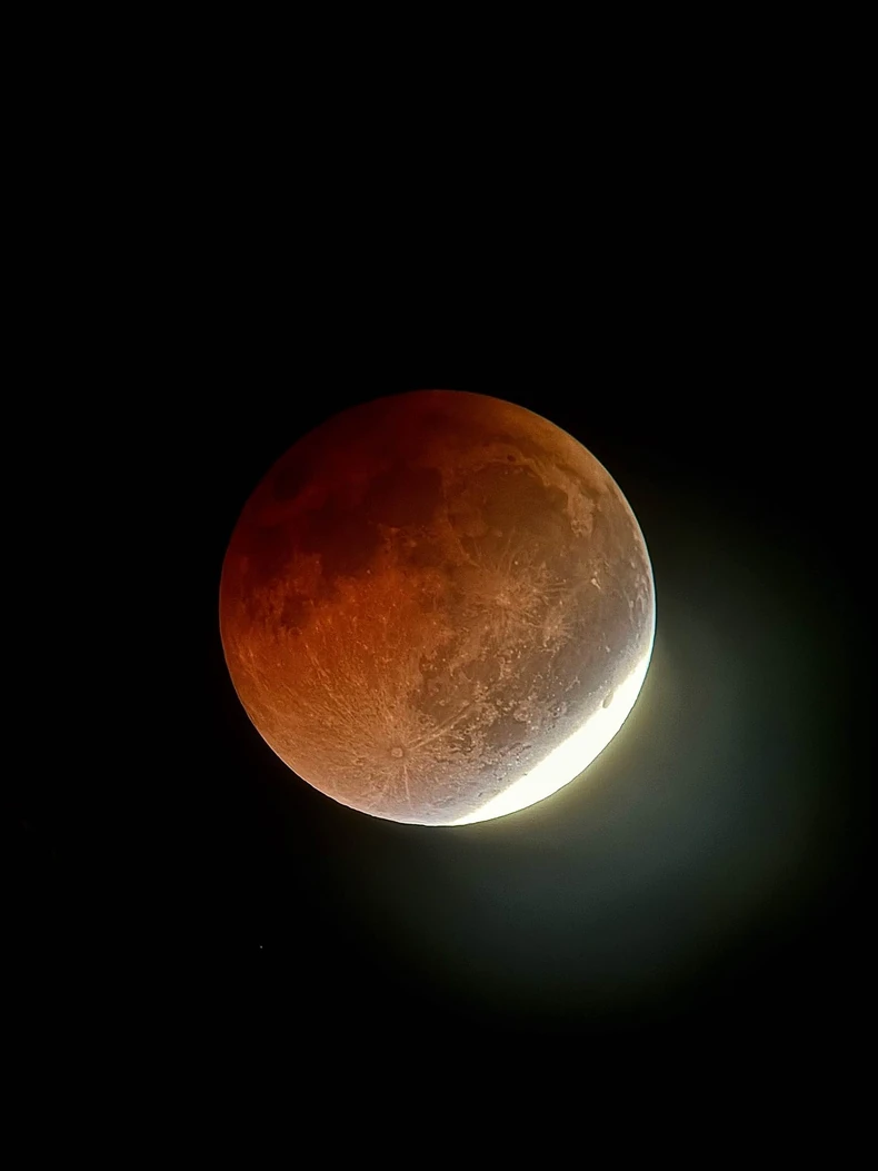 Adilova fotografija "krvavog Meseca": Jureći za idealnim mestom za snimanje, nestalo je vremena, ova fotografija nastala je nasred puta