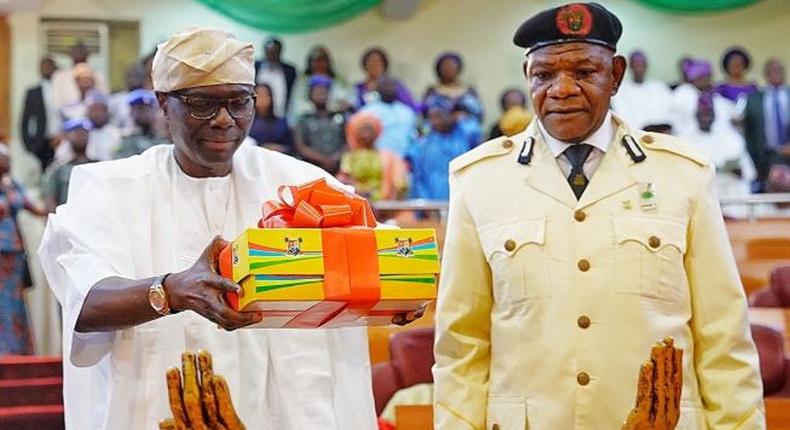 GovernorSanwo-Olu presenting 2020 budget to Lagos State House of Assembly. (LASG)