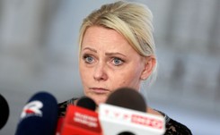 Hartwich zmienia zdanie po interwencji Schetyny. 'Absolutnie startuję, nie oglądam się za siebie'