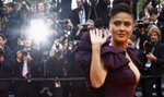 Cannes 2023. Salma Hayek w rewelacyjnej formie, ale była o włos od wpadki!