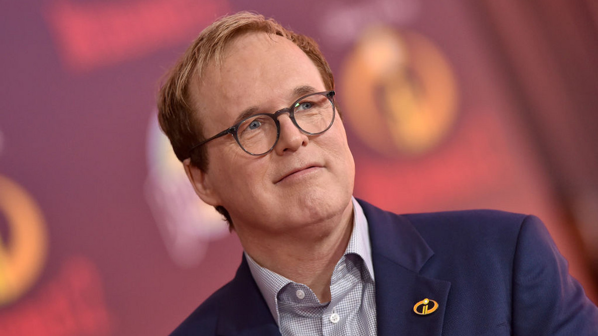 Kiedy włodarze Disneya dowiedzieli się, że autorem przesłanej do nich animacji jest czternastolatek z małego miasteczka w Montanie, przecierali oczy ze zdumienia. Dziś Brad Bird ma 60 lat, dwa Oscary na koncie i jest jednym z najważniejszych twórców w dziedzinie animacji. To właśnie on odpowiada za takie hity jak: "Stalowy gigant", "Iniemamocni" czy "Ratatuj". W kinach można oglądać właśnie jego najnowsze dzieło - "Iniemamocni 2".