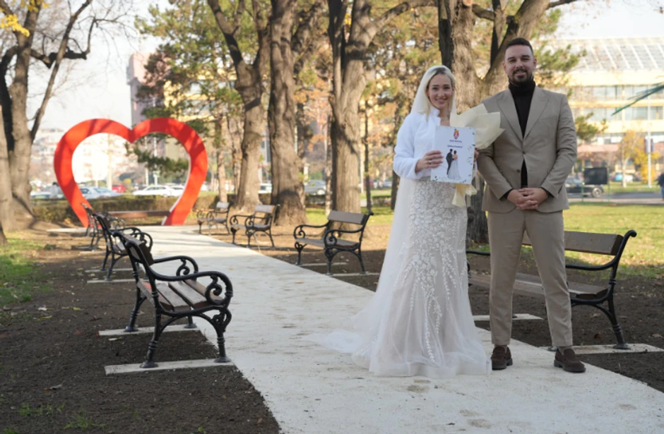 Prvi mladenci su novom stazom ljubavi već prošetali