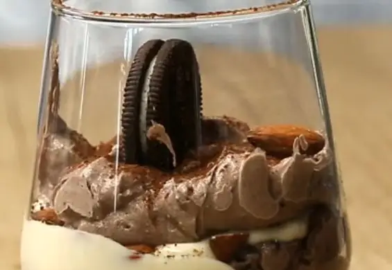 Kremowe tiramisu z ciasteczkami Oreo