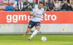 Lukas Podolski: Chcę grać jeszcze przynajmniej przez dwa lata