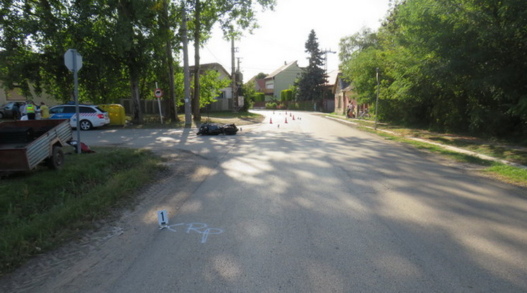 Elütöttek egy motorost Jászfelsőszentgyörgyön, aki súlyosan megsérült /Fotó: police.hu