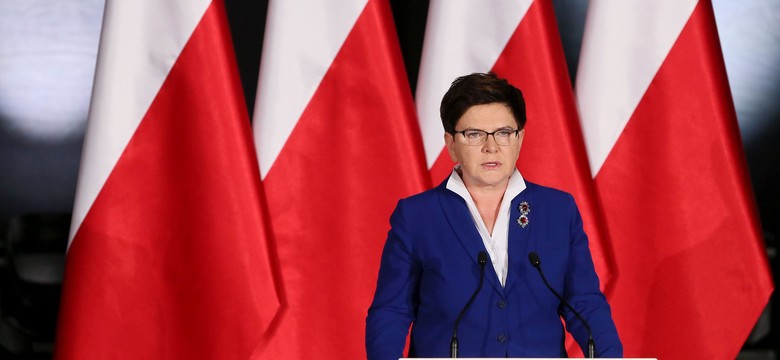 Telefoniczna rozmowa Szydło z Cameronem. "Nie będzie natychmiastowych zmian dla obywateli UE na Wyspach"