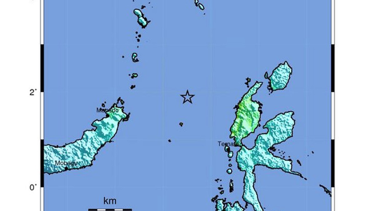 Trzęsienie ziemi o sile 7,3 st. w skali Richtera zarejestrowano w rejonie wysp Moluków, na wschodzie Indonezji. Amerykańska Służba Geofizyczna (USGS) ostrzegła, że istnieje niebezpieczeństwo wystąpienia lokalnych fal tsunami. Wstrząsy tektoniczne o sile ponad pięciu st. w skali Richtera wystąpiły też w Peru, Gwatemali i Salwadorze - poinformowała USGS.