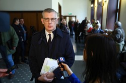 Bezprawne odtajnienie akt? Cenckiewicz: To kłamstwo