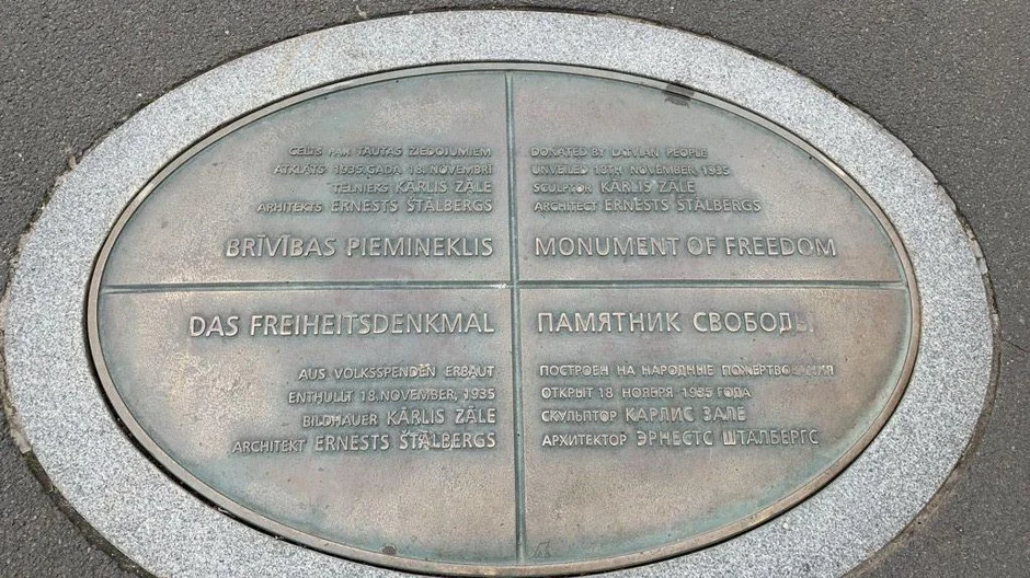 Spomenik slobode u Rigi podignut je 1935. u znak sećanja na vojnike koji su se borili za nezavisnost Letonije | Foto: BBC/Dejana Vukadinović