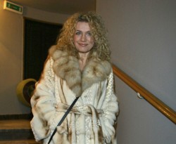 Znana aktorka już po rozwodzie. Kto i ile na nim zyskał?