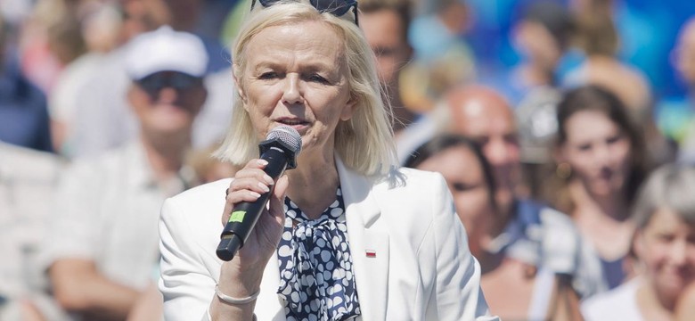 Jest pierwsza wypłata z nowego programu 500 plus. "Mamy zwycięzcę!"