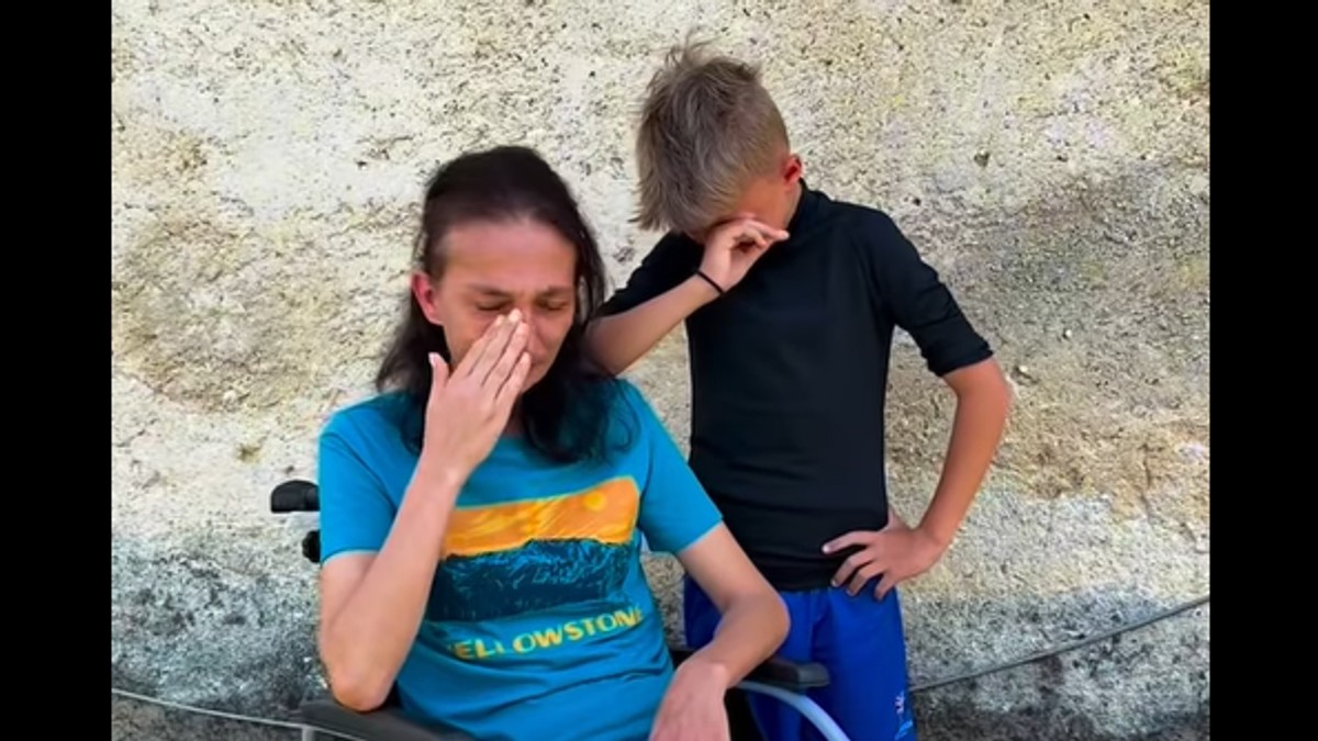 Mali Alem i njegova majka