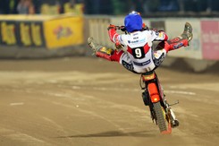 Falubaz wygrał, ale do żużlowej Ekstraligi awansowały Wilki