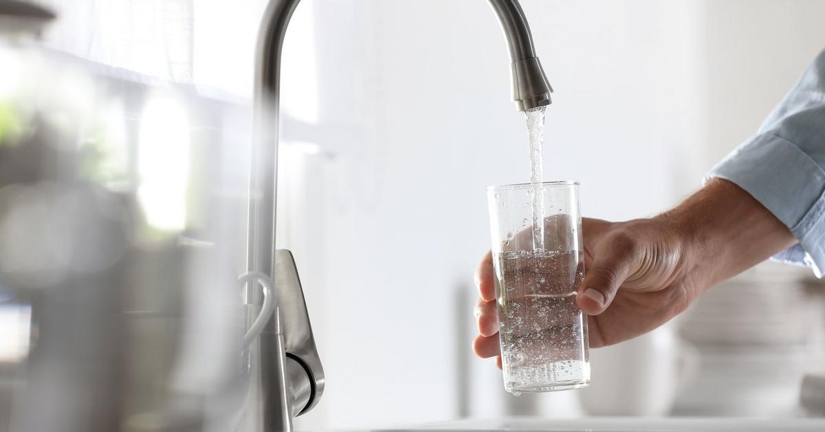 Część mieszkańców Warszawy bez ciepła i wody. Awarie dotknęły ośmiu dzielnic