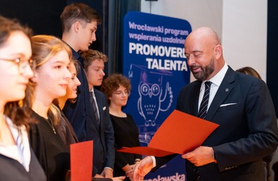 1,1 mln zł na stypendia dla młodych talentów!