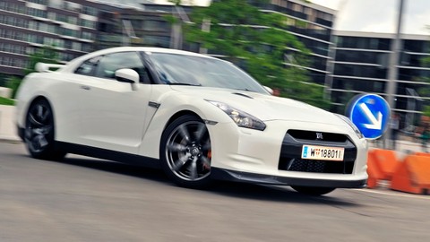 Uzywany Nissan Gt R R35 Superosiagi I Superkoszty