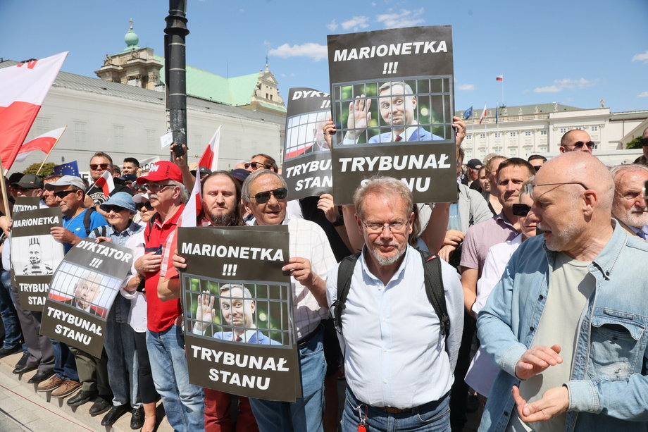 Część wyborców Koalicji Obywatelskiej domagała się postawienia przed Trybunał Stanu również prezydenta Andrzeja Dudę.