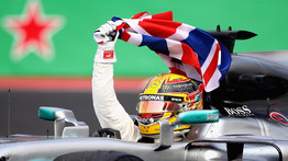Már a Forma-1-es világbajnokság vége előtt világbajnok lehet Lewis Hamilton