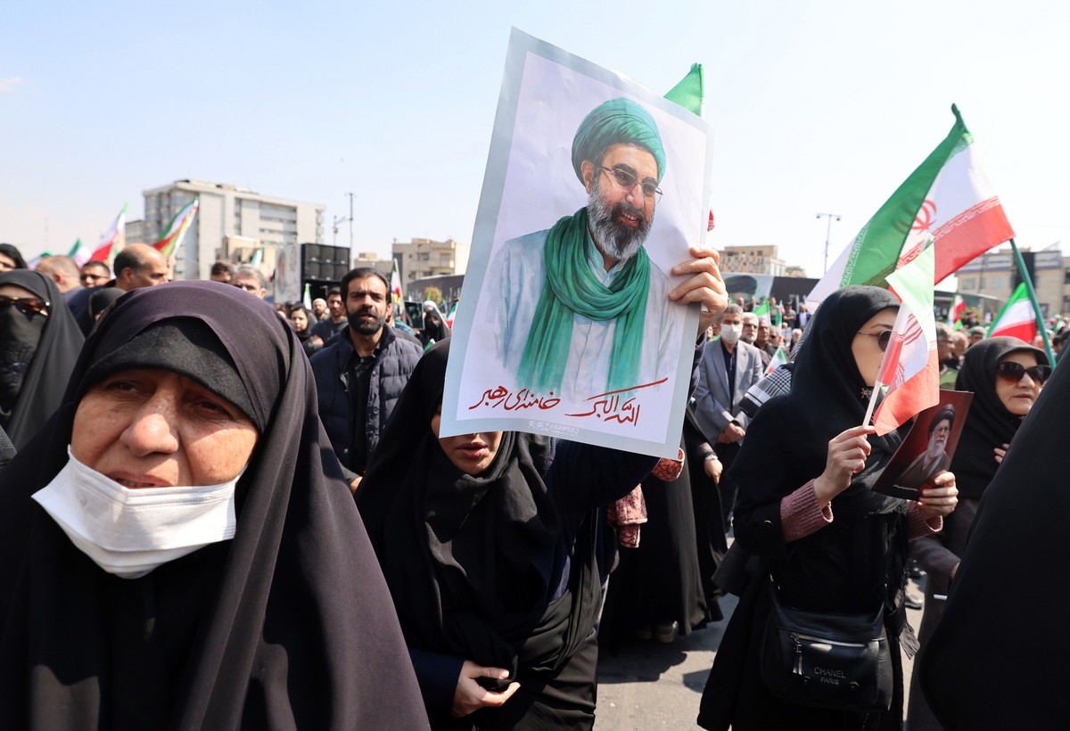 Iran straszy swoim arsenałem zbrojeniowym. "Rakiet i pocisków nam nie zabraknie"