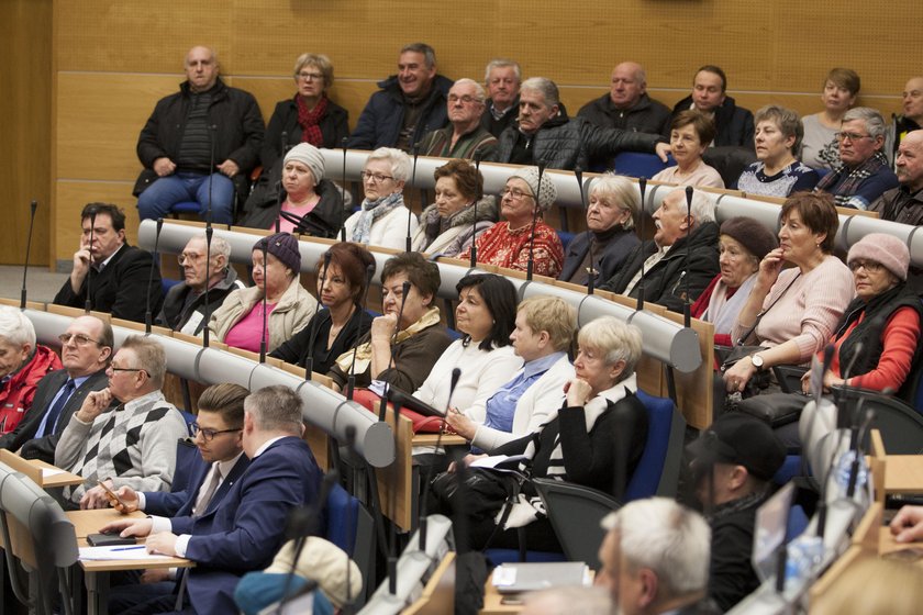 Dąbrowa Górnicza. Sesja w sprawie zniesienia opłaty adiacenckiej