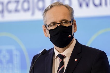 Od listopada podwójne pensje dla medyków walczących z COVID-19. Minister zdrowia nie czeka na ustawę