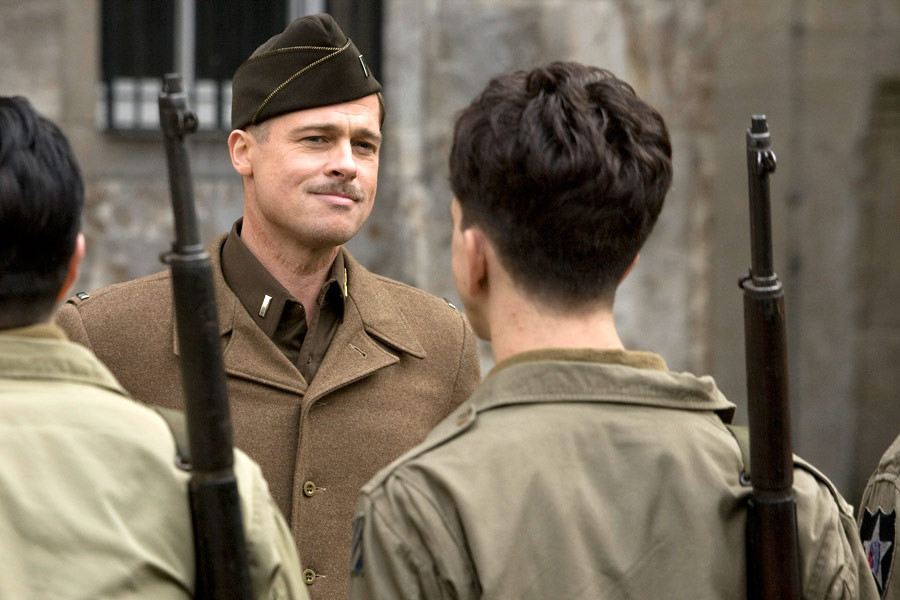 Brad Pitt w filmie "Bękarty wojny"