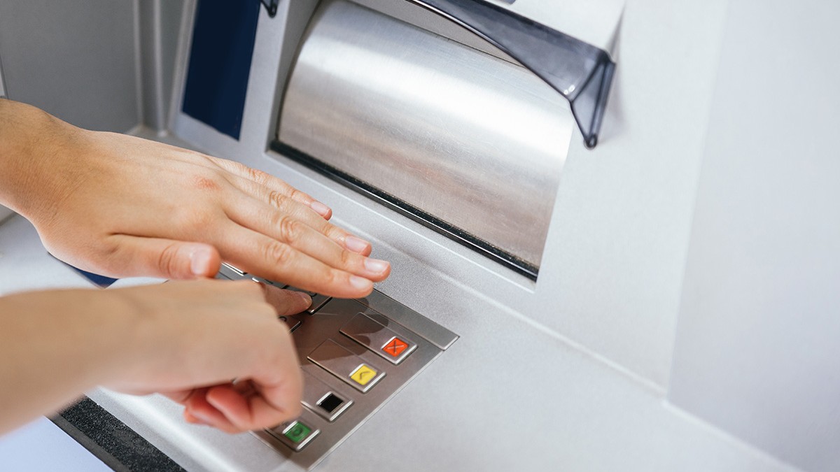 Cum să alegi un PIN sigur pentru cardul tău bancar: „Ai un cod ca acesta? Schimbă-l imediat!”
