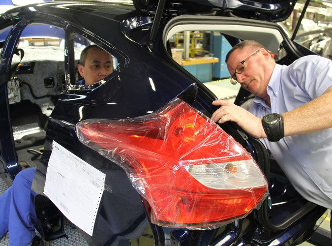 Zakład Forda w Saarlouis w południowo-zachodniej części Niemiec świętuje oficjalny początek produkcji focusa nowej generacji