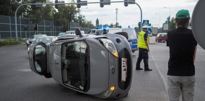 Zderzenie radiowozu z fordem ka. Wyglądało groźnie!