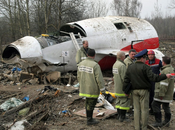 "Piloci Tu-154 byli pod bezpośrednią presją"