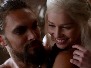 Ó már megint: Jason Momoa és Emilia Clarke újra összefutottak