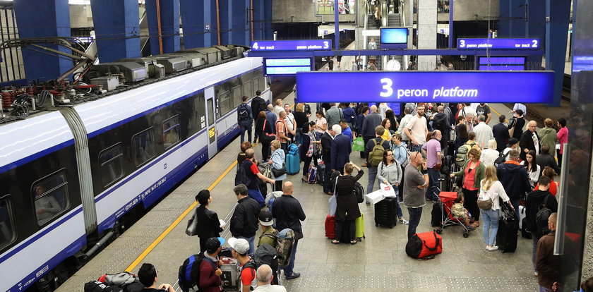 Dramat w pendolino. Agresywny mężczyzna groził, że wiezie ze sobą bombę