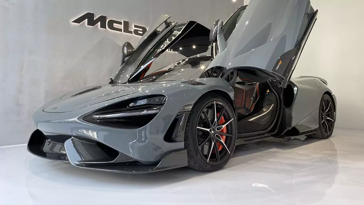 McLaren 765LT