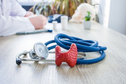 Pajzsmirigy vihar: életveszélyes állapot is lehet a kezeletlen pajzsmirigy betegség