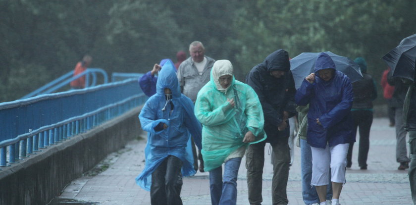 Pogodowy alarm! Wichury i możliwe podtopienia!