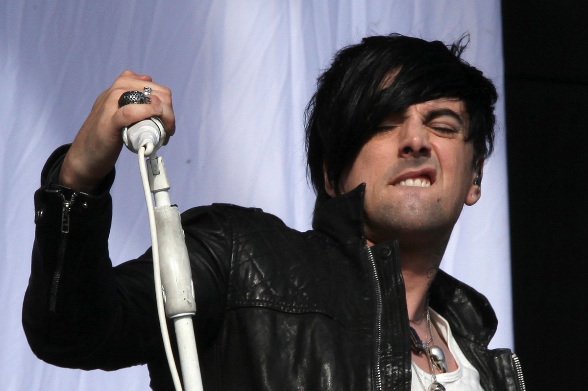 Wokalista Lostprophets skazany na 35 lat więzienia za pedofilię