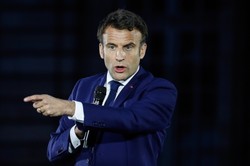 Macron: Na Ukrainie popełniono przerażające zbrodnie, Rosja musi zastać pociągnięta do odpowiedzialności