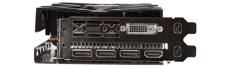 Jak przystało na nowoczesną kartę, Radeon RX 590 ma komplet gniazd połączeniowych.