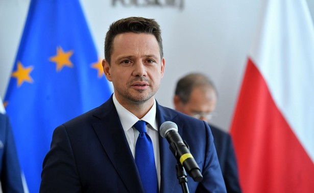 Trzaskowski ws. danych MRPiPS dot. wniosków z tarczy: Farsa i manipulacja