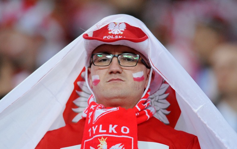 Race, gwizdy i wtargnięcie na murawę. Tak Polacy kibicowali na Wembley