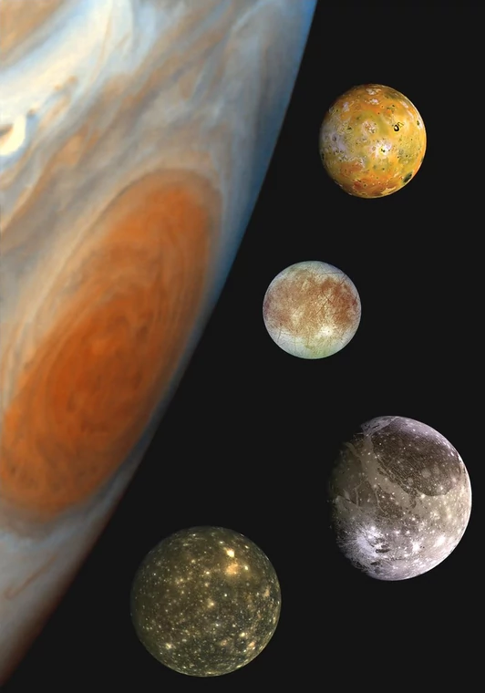 Kolaż zdjęć sondy Galileo - Jowisz i jego cztery największe księżyce