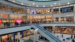 01.02.2026 to niedziela handlowa? wszystkie sklepy otwarte 1 lutego czy obowiązuje zakaz handlu. czy jutro jest niedziela handlowa?