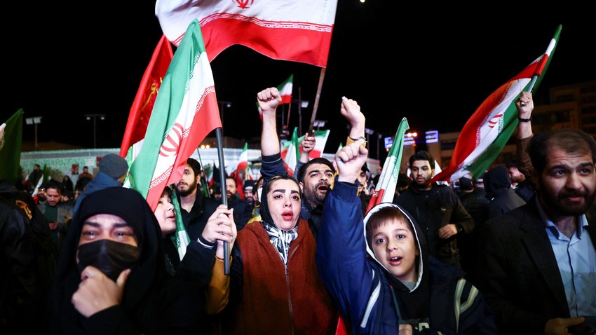 Neki Iranci su izašli na ulice Teherana posle objave o primirju | Foto: Majid Asgaripour/WANA/Reuters