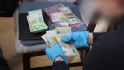 Metoda BEC. Tak grupa z Warszawy oszukiwała firmy na całym świecie